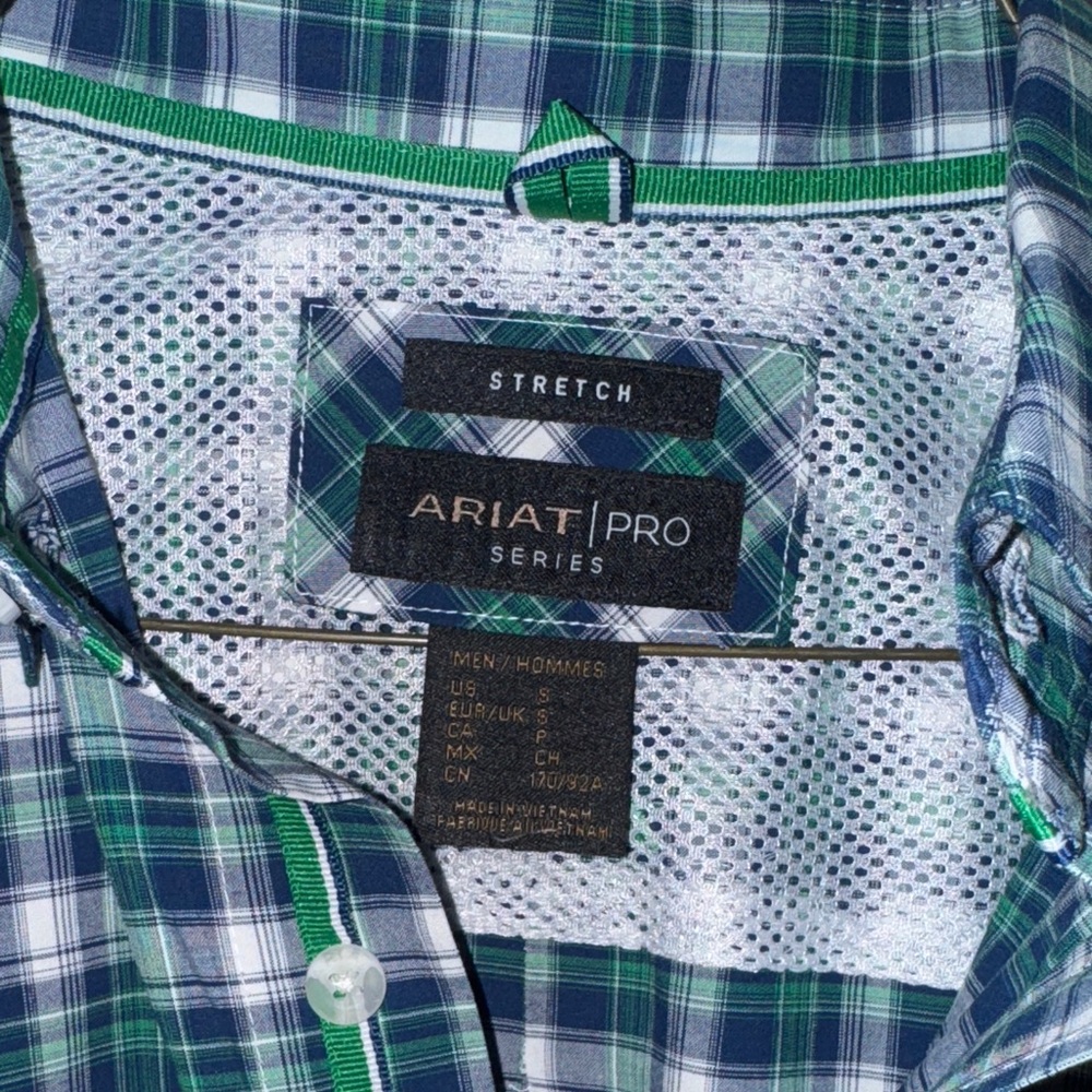 Ariat Men's Green and Blue Plaid Button Down Shirt - Picture 2 of 3